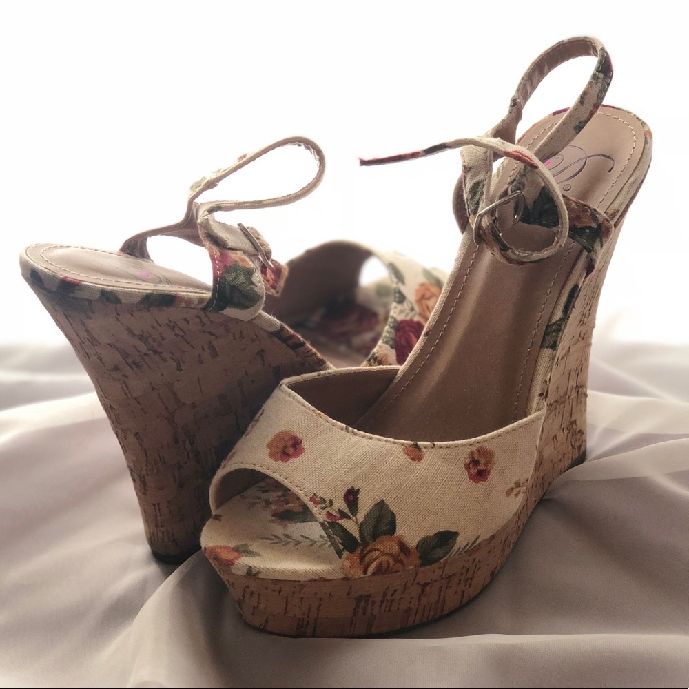 Floral Wedges